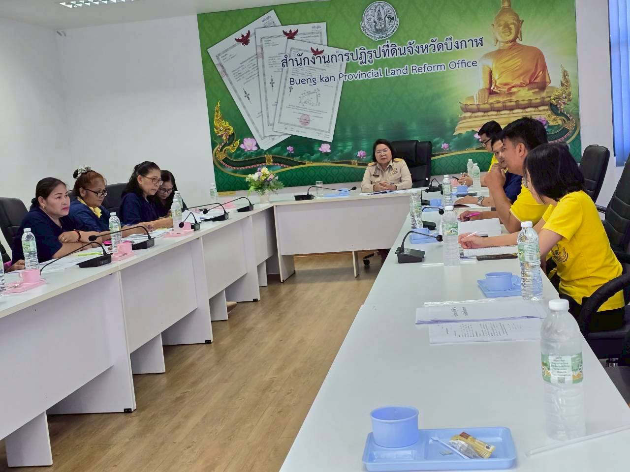 title - ประชุมให้คำแนะนำและชี้แจงรายละเอียดและขั้นตอนการดำเนินงาน วิธีการเสนอที่ดินเอกชนให้ ส.ป.ก.จังหวัด